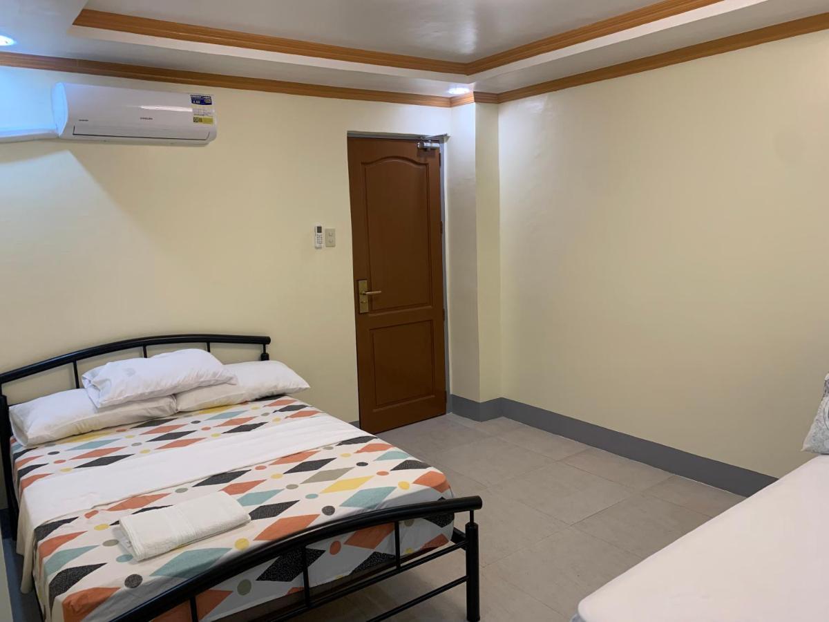 Zl Travelers Inn Batuan Екстериор снимка