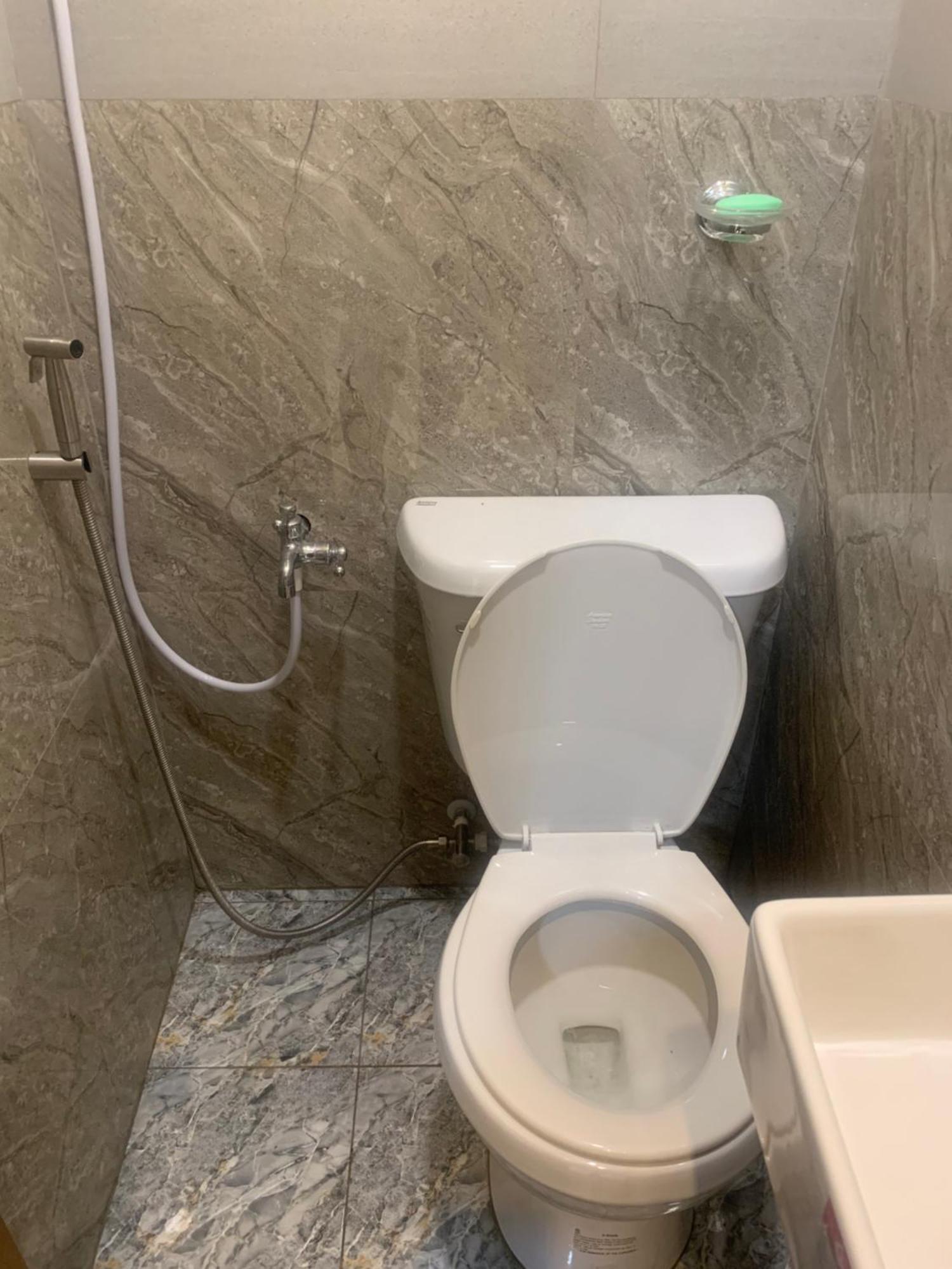Zl Travelers Inn Batuan Екстериор снимка